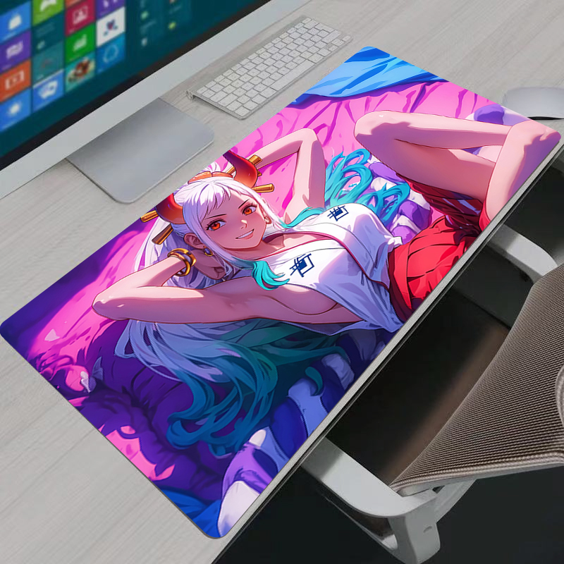 Gaming Keyboard Nearby - Uma peça yamato mouse pad notbook
